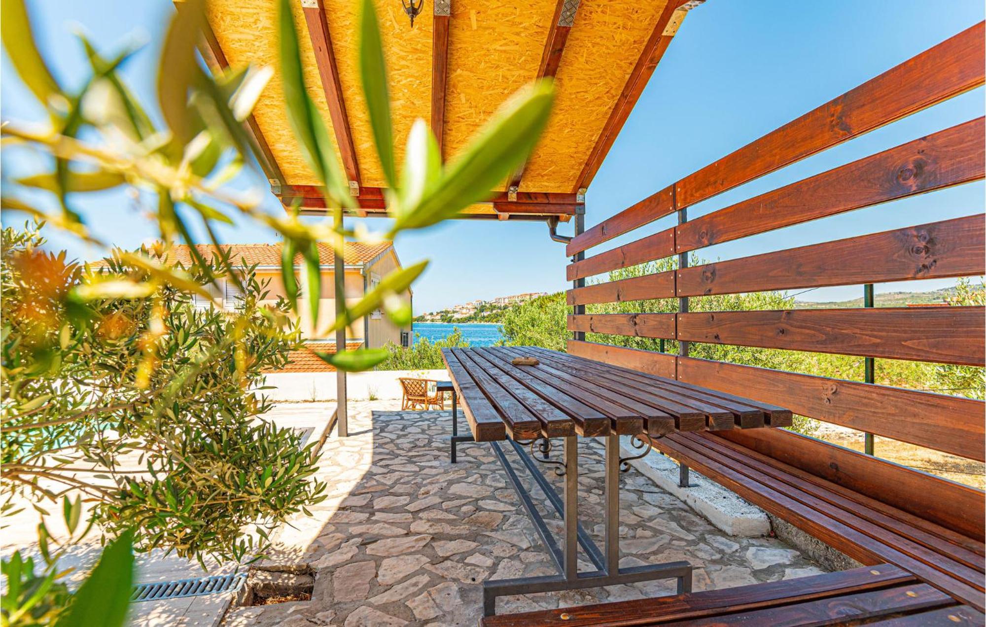 Nice Home In Zatoglav With House Sea View Podglavica Kültér fotó